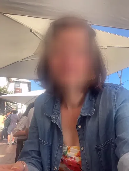 Caitlin, 34
