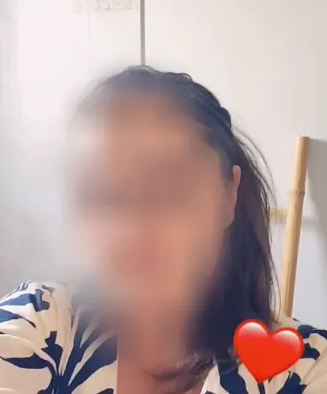 Emma, 39