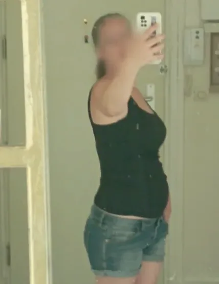 Ewa, 36