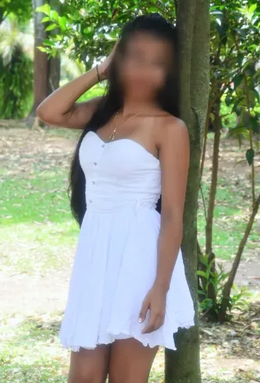 Jade, 28