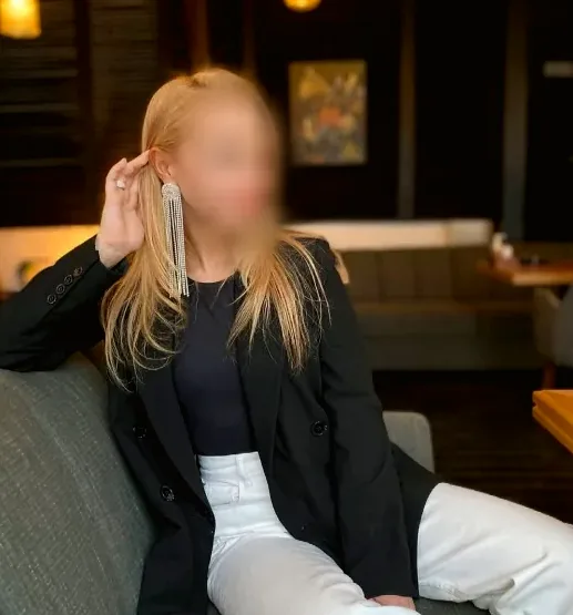 Maya, 32