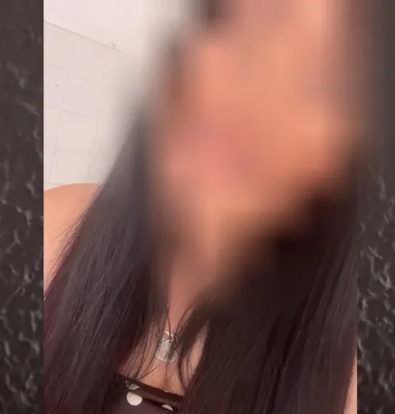 Naomi, 29