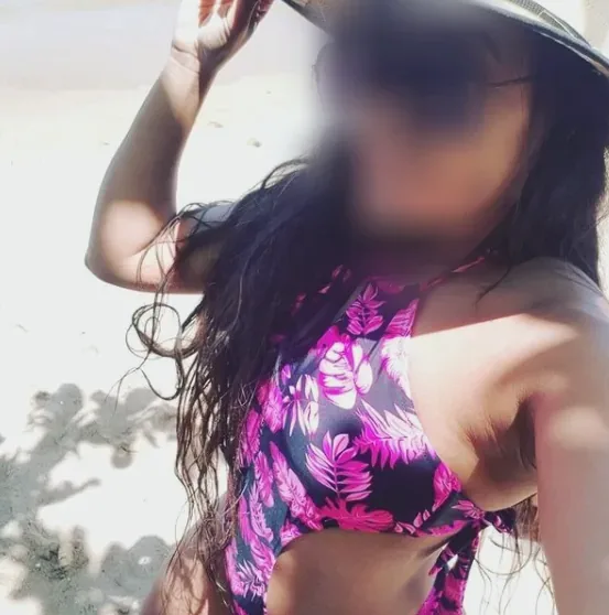 Salma, 35